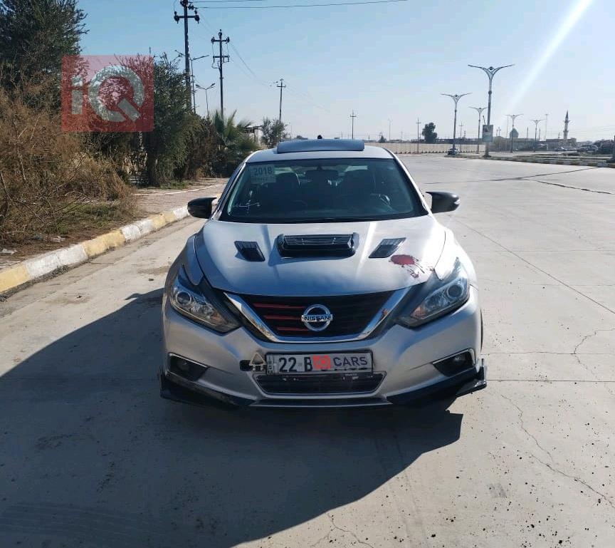 نيسان ألتيما